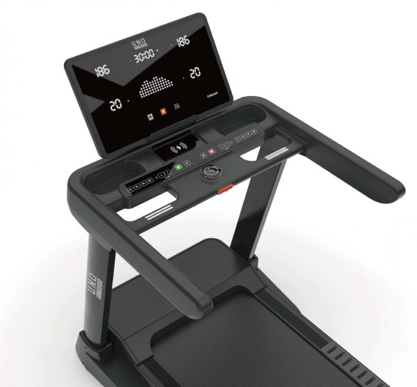 Modernes Laufband mit großem Display, Pulssensoren, Getränkehaltern und Bluetooth – ideal für effektives Heimtraining