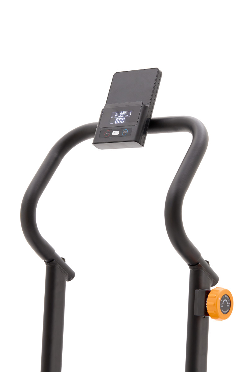 Heimtrainer mit schwarzem Griff und digitalem Display, perfektes Fitnessgerät zur Verbesserung der Ausdauer zu Hause.